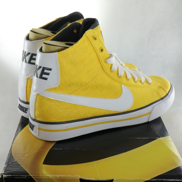 SOLD NIKE x Livestrong Sweet Classic High Sneakers - Picture 5 of 8
